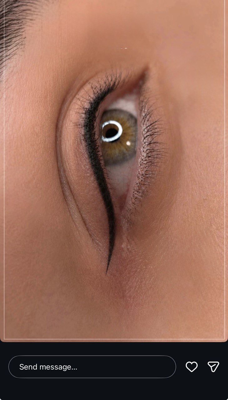 Eye Liner by Zeinora