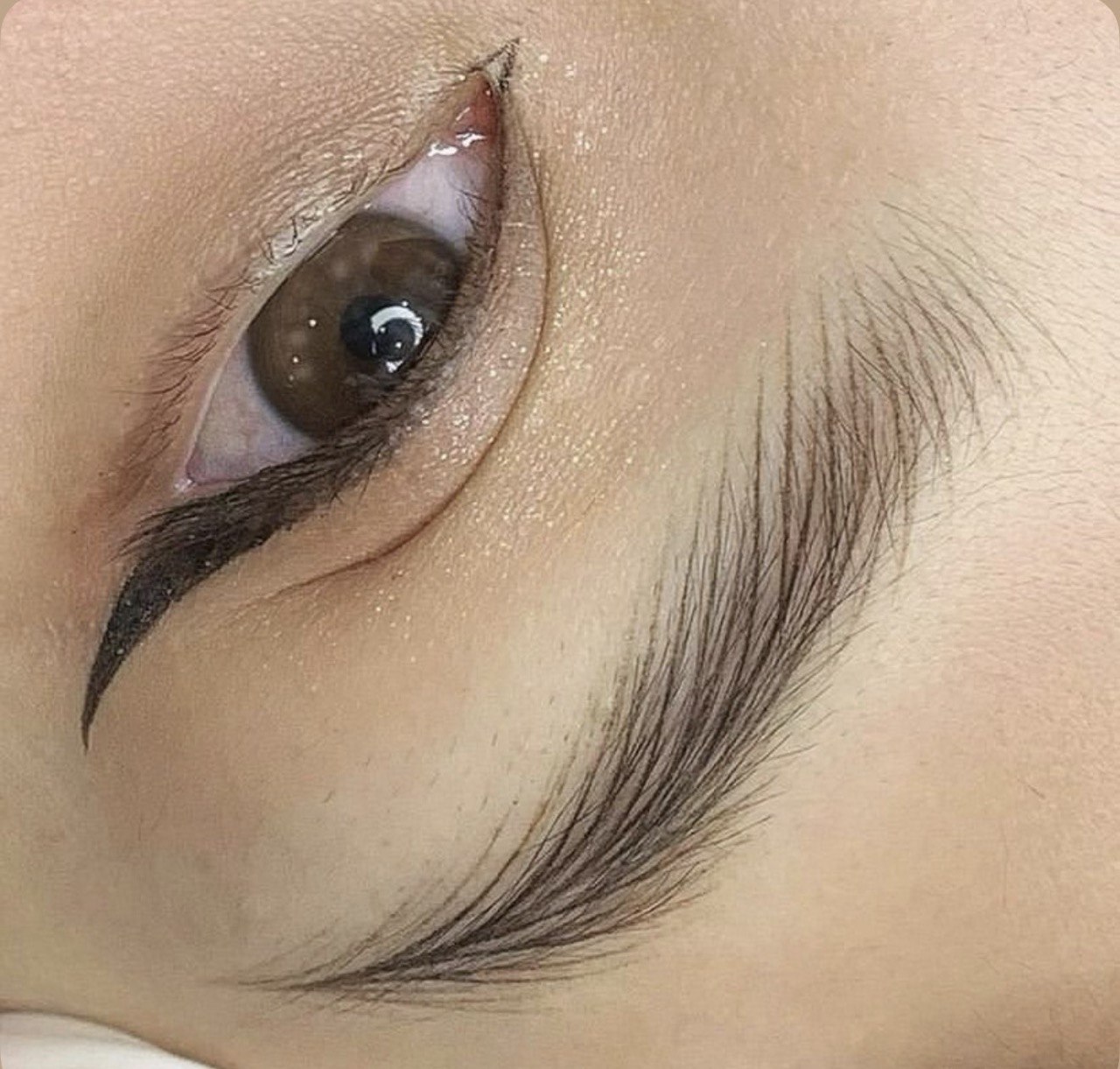 Eye Liner treatment detail 2